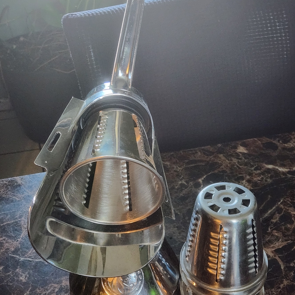 Stainless Steel Handheld Rotary Grater - Silver